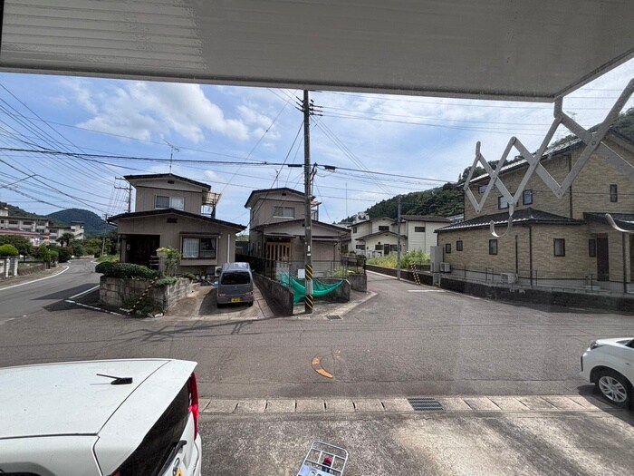 物件内観写真6　(室内からの展望)