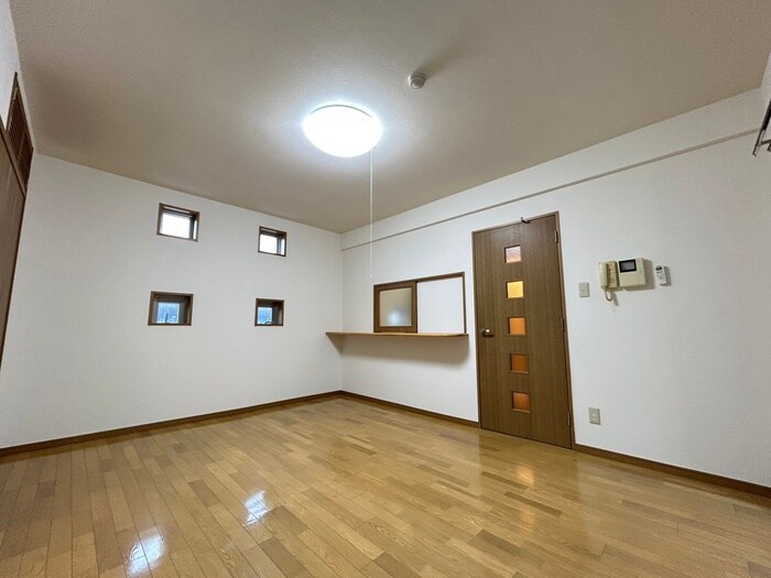 物件内観写真9　(居室)