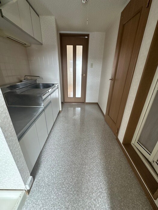 物件内観写真17　(廊下)