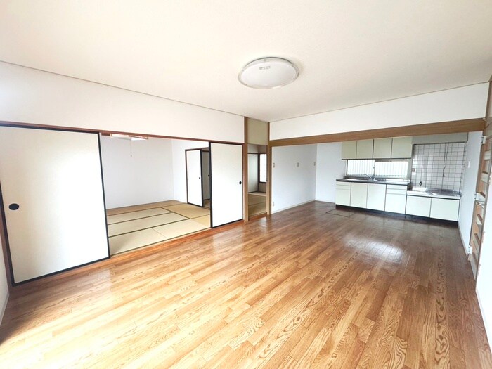 物件内観写真10　(居室)