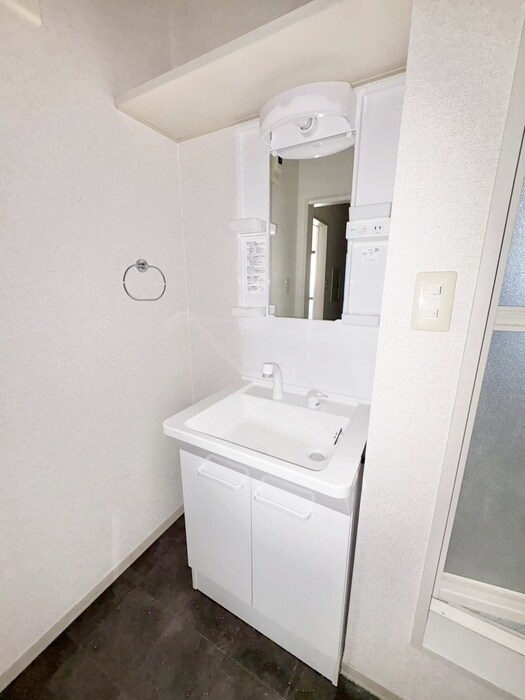 物件内観写真11　(洗面)