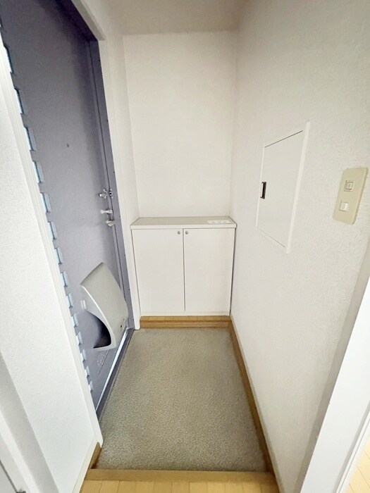 物件内観写真17　(玄関)