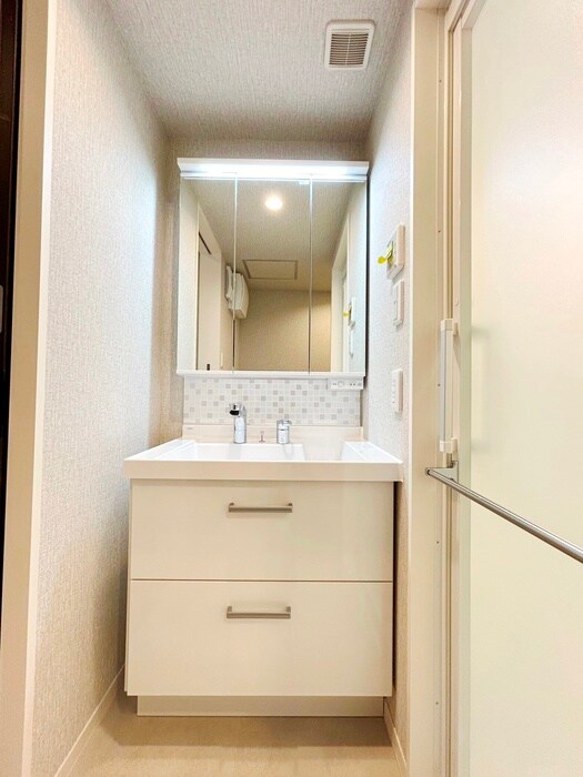 物件内観写真12　(洗面)