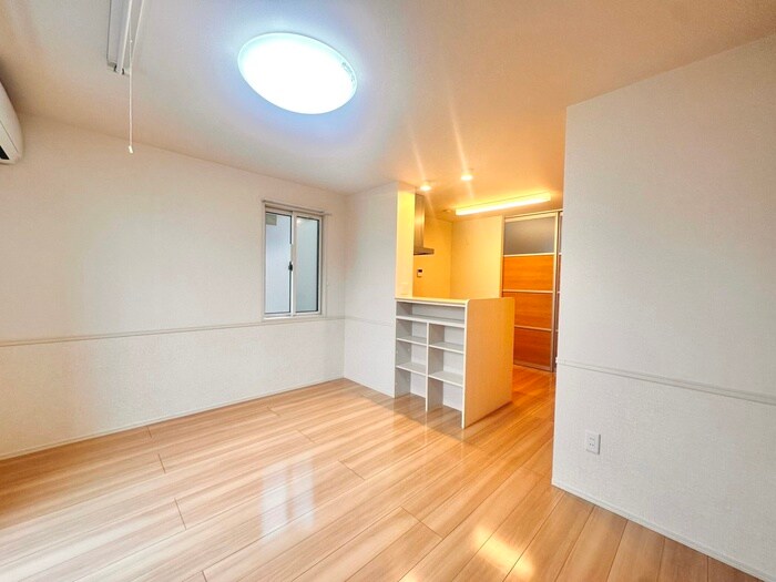 物件内観写真9　(居室)