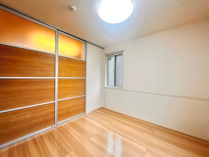 物件内観写真11　(居室)