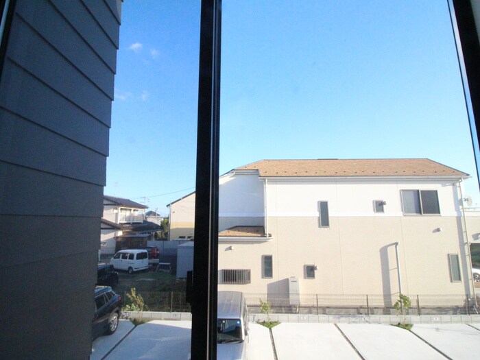 物件内観写真22　(室内からの展望)