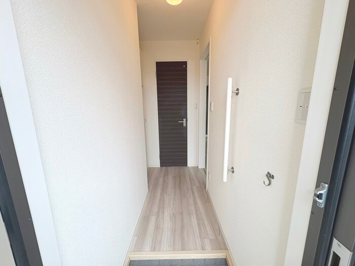 物件内観写真18　(廊下)