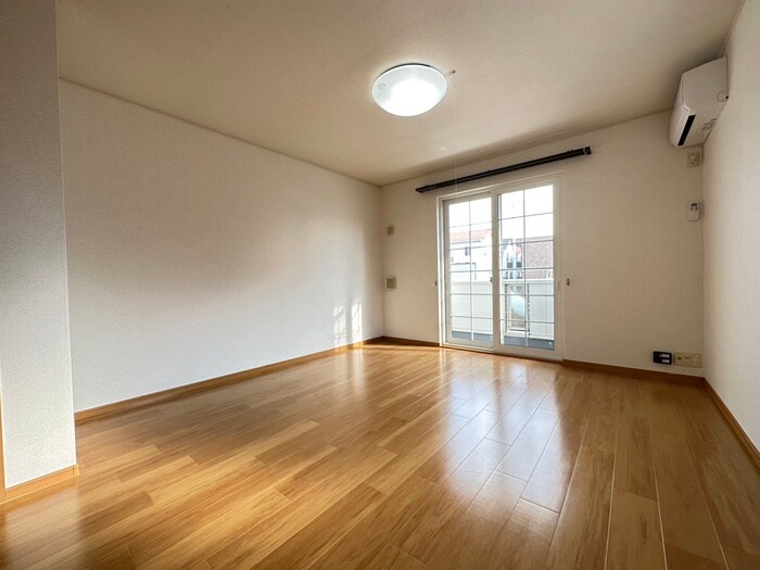 物件内観写真8　(居室)