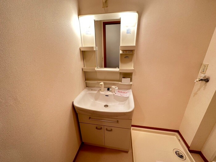 物件内観写真12　(洗面)