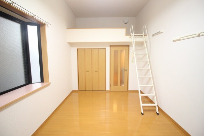 物件内観写真8　(居室)