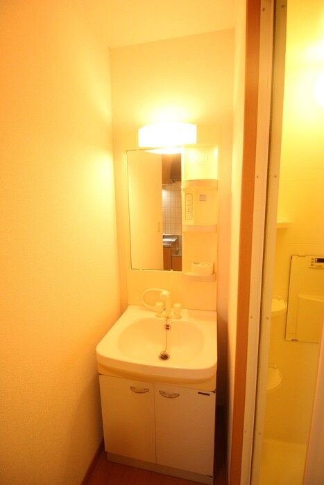 物件内観写真10　(洗面)