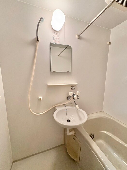 物件内観写真11　(洗面)