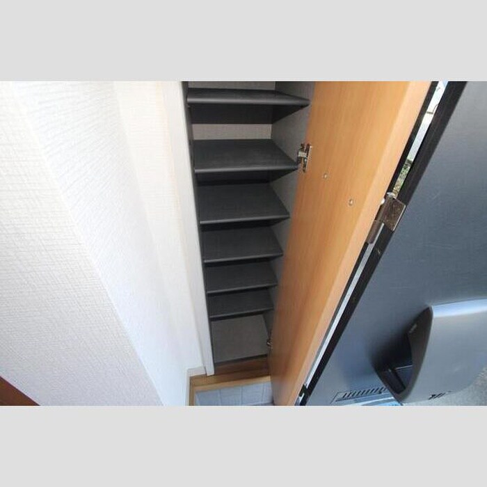 物件内観写真13　(靴箱)