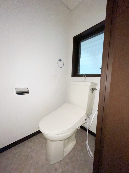 物件内観写真9　(トイレ)