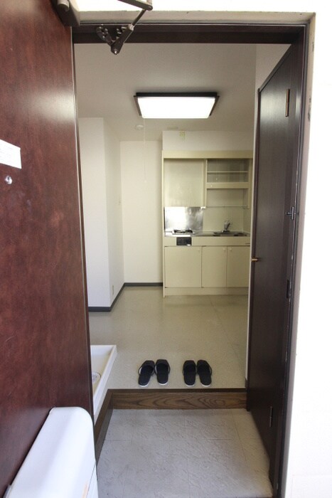 物件内観写真17　(玄関)