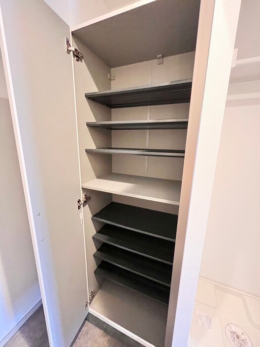 物件内観写真18　(靴箱)