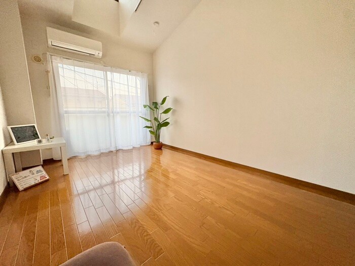 物件内観写真7　(居室)