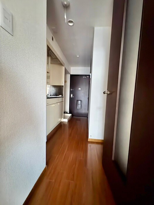 物件内観写真12　(玄関)