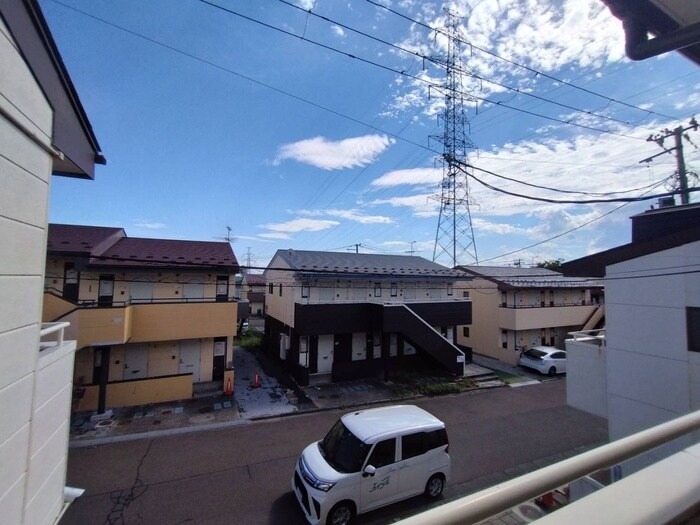 物件内観写真15　(室内からの展望)