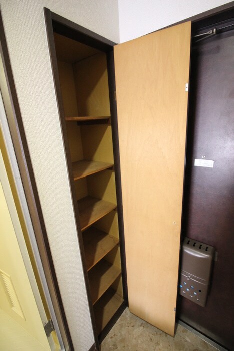 物件内観写真18　(靴箱)
