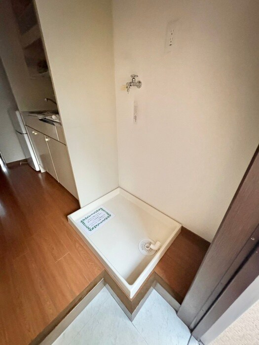 物件内観写真20　(洗濯機置場)