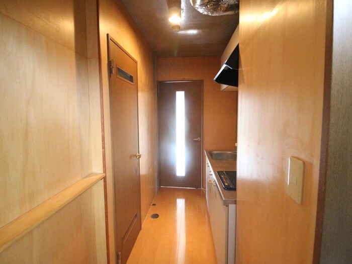 物件内観写真14　(廊下)