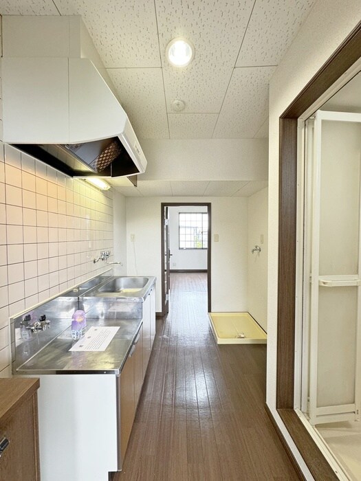 物件内観写真15　(廊下)