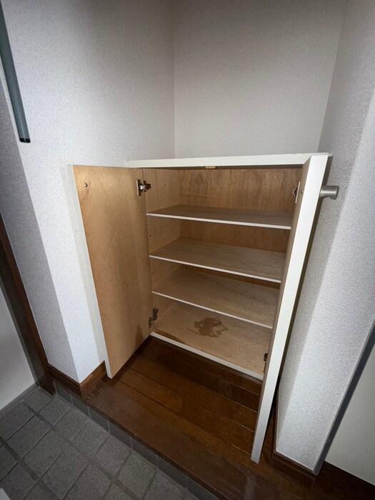 物件内観写真14　(靴箱)