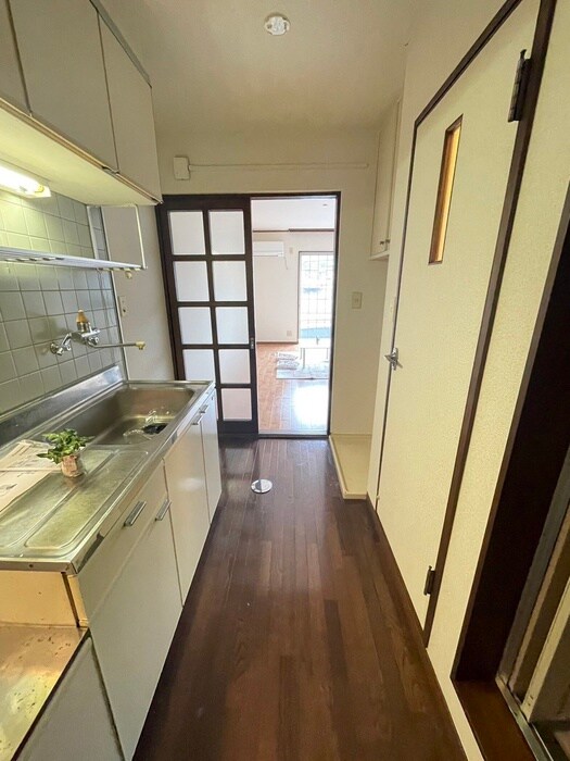 物件内観写真16　(廊下)