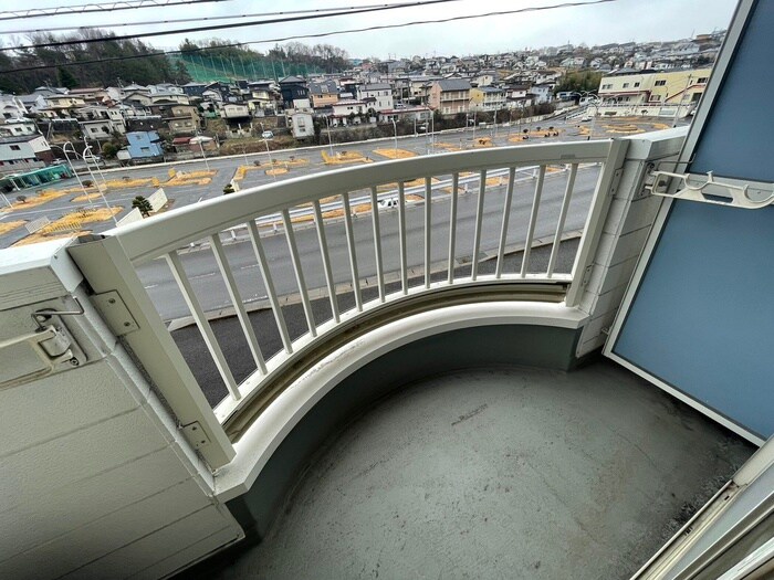 物件内観写真18　(室内からの展望)