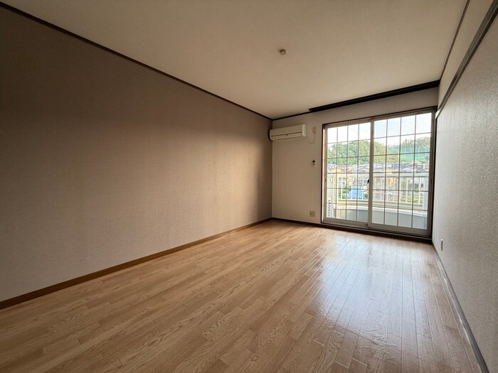 物件内観写真22　(居室)