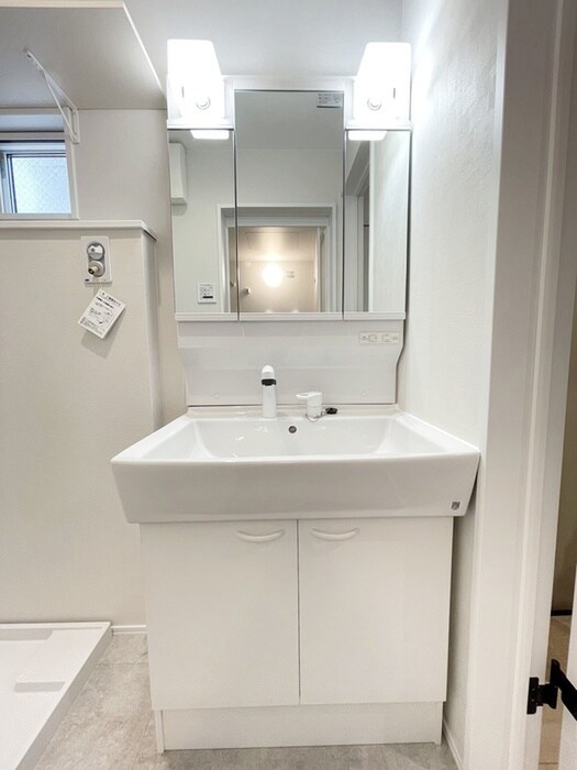 物件内観写真13　(洗面)