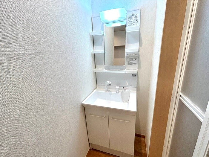 物件内観写真11　(洗面)