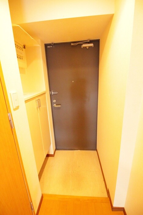 物件内観写真15　(玄関)