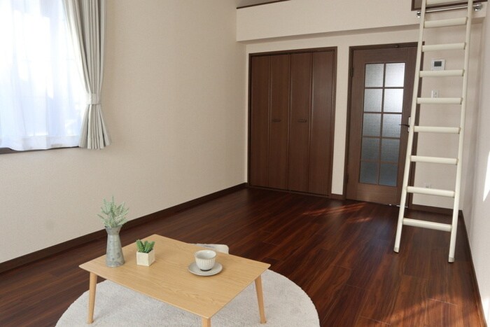 物件内観写真16　(居室)