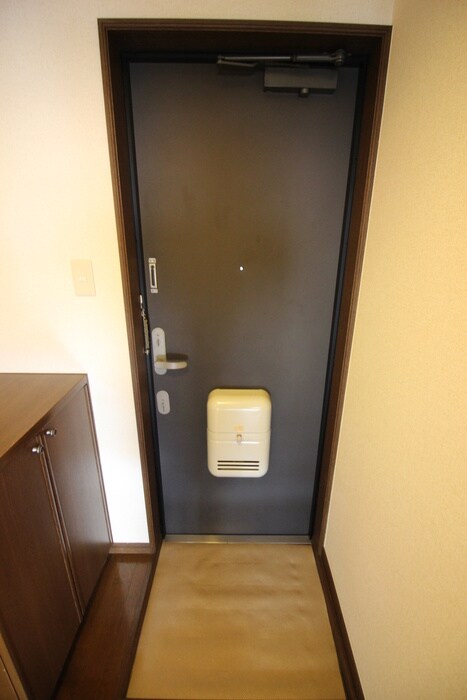 物件内観写真17　(玄関)
