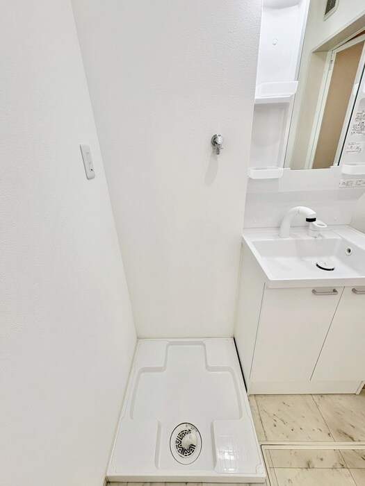 物件内観写真13　(洗濯機置場)