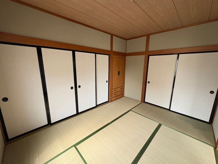 物件内観写真10　(居室)