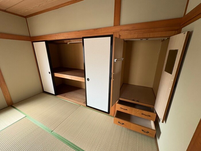 物件内観写真11　(収納)