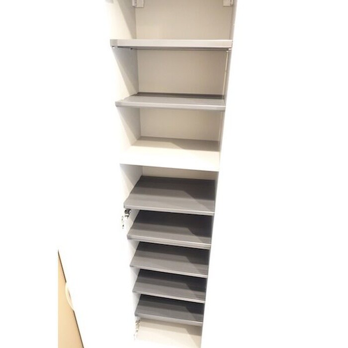 物件内観写真15　(靴箱)