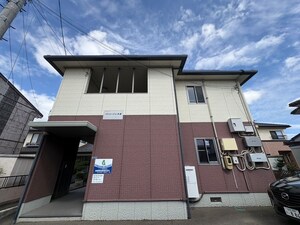 バリュージュ今泉外観写真