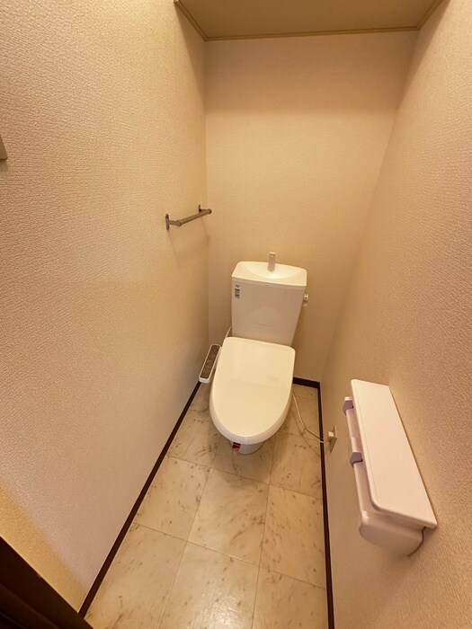 物件内観写真11　(トイレ)