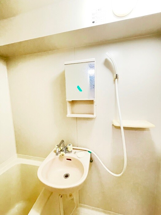 物件内観写真12　(洗面)