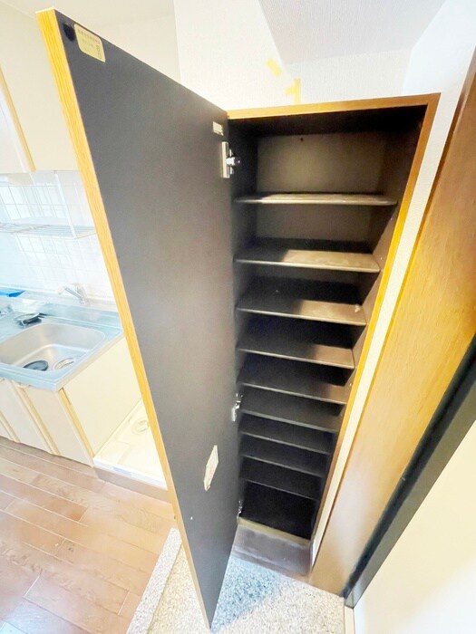 物件内観写真15　(靴箱)