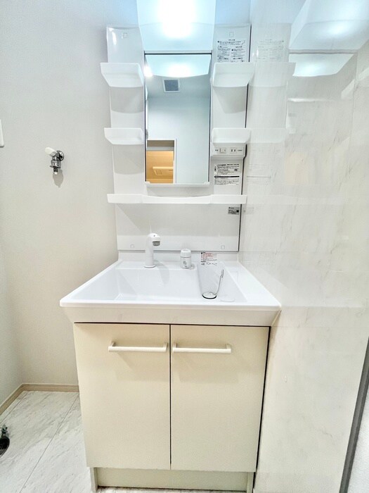 物件内観写真12　(洗面)