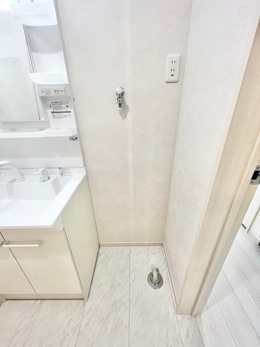 物件内観写真14　(洗濯機置場)