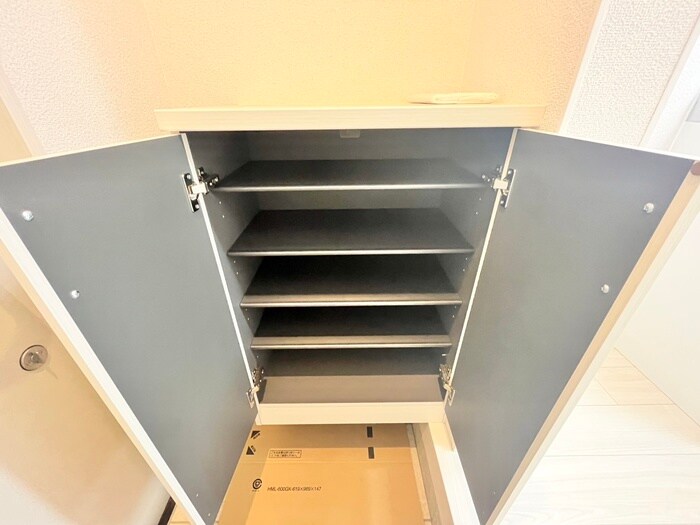 物件内観写真16　(靴箱)
