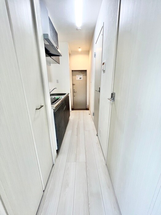 物件内観写真17　(廊下)