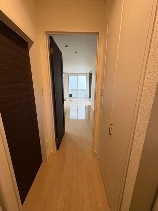 物件内観写真19　(廊下)