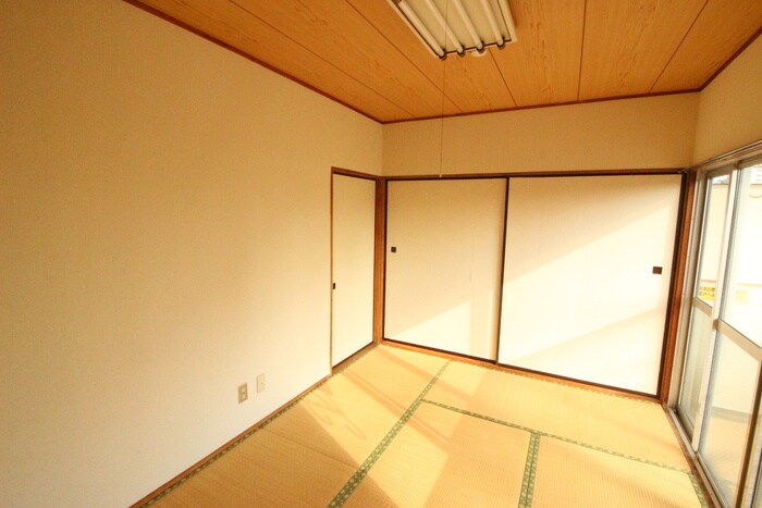 物件内観写真8　(居室)